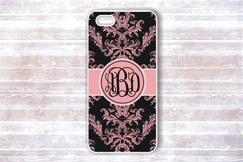 personalized monogram iphone case.